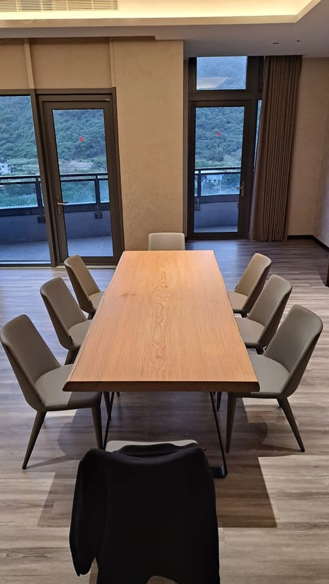 餐廳-餐桌