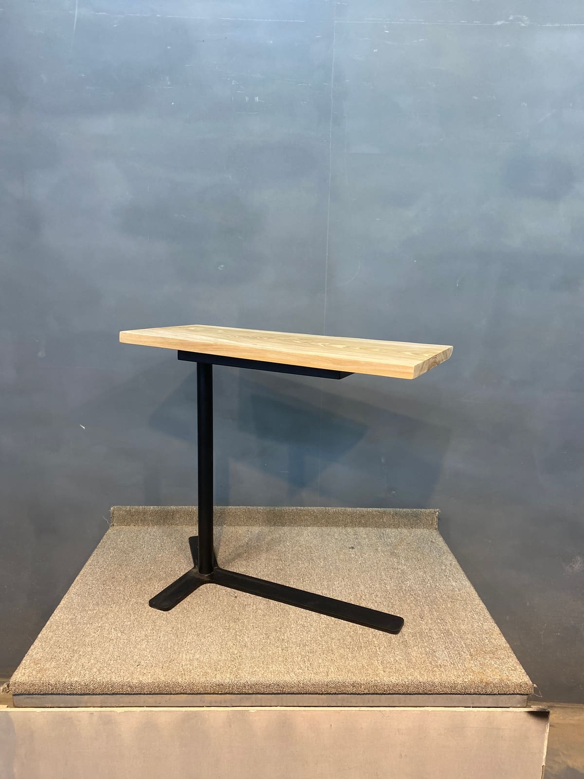 44875-臺灣肖楠小側几(不含鐵腳)-70*34*62